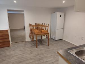 Family House Renovated, 3x Parking, Most pri BA