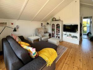 Summer House With Authentic Charm On Enø