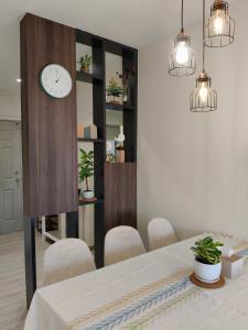 Hygee Nest Stylish 3BR Retreat 2 Free Parking