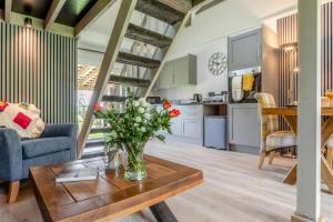1 Bed in Tilbrook oc-a40241