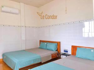 Le Condor House and Café