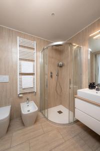 Royal Lakeview Penthouse by Aura Luxury Collection
