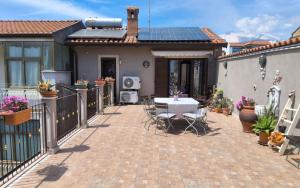 La Dimora di Max Bright Apt with terrace