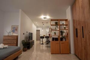 Faros Nest