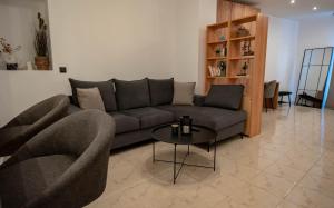 Faros Nest