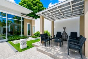 Sunshine Beach Villa Mai Khao