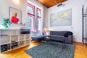 ADM Boutique Old Town Center Loft, FREE PARKING, Movie Projector