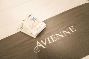 AvIENNE 홍대 명동 이태원 DDP KSPO 경북궁 롯데월드 성수