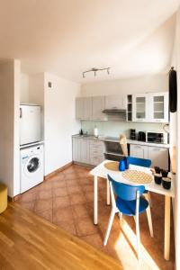PiotrApartments - Mokotów Broniwoja - Stylish Studio near Metro