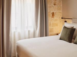 Mangias Costa Ragusa Borgo - New Opening