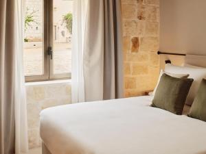 Mangias Costa Ragusa Borgo - New Opening