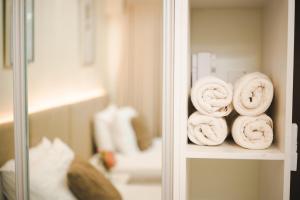 Stay near Mall of Asia, MOA Arena, SMX PICC & NAIA - Bethany Suite