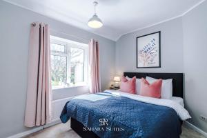 Stylish 4-Bedroom Home - Sleeps 7 - Near HCC & Parking