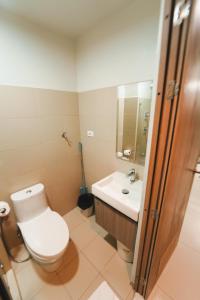Stay near Mall of Asia, MOA Arena, SMX PICC & NAIA - Fionah Suite