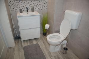 4 Fa Apartmanok
