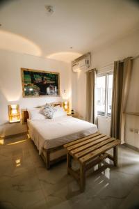 O Kanel Solace Apartments