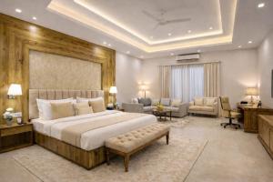 Hotel Pansy Palace