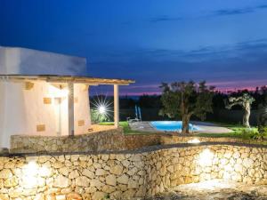 Prestige pool trullo