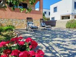 Dana Apartments - Seafront Pašman