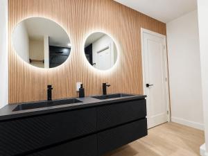 Studio Elvis with AC 5 min downtown Unit 9