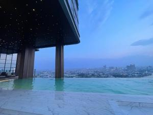City View Room By Vue Aston