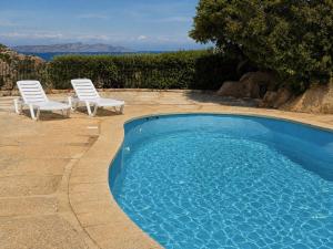 Luxury Three Bedroom House with Pool and Panoramic Sea View