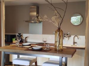 Home 33