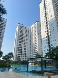 Sunrise Riveside Luxury Apartment