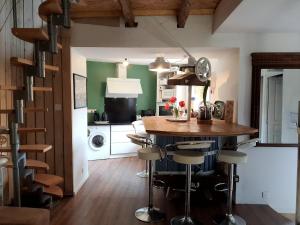La cazelle, dependance du 18 siecle, jacuzzi