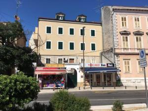 Apartments and Rooms Adriatic Suites