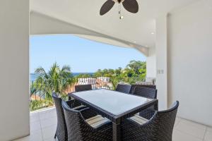 Elevated Ocean Villa 2 Pools & Pacific Views