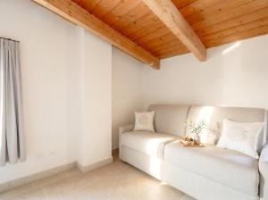 Palazzo della Torre 201– Modern Historic Apartment