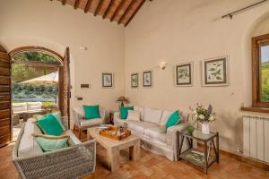 Villa Montebella Countryside Retreat in Montepulciano