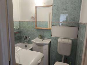 Bright private room in a shared apartment in the heart of Budapest near Puskas Arena