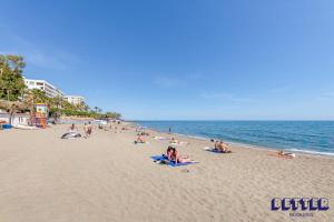 Cara Lumira - Beachfront Seaviews Premium