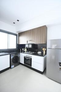 Luxury apartment with swimming pool & terrace