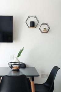 Kings Beach Park Unit 2 - Elevated Coastal 1BR