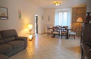 Villa del Sognatore, tuscan villa with pool for 12