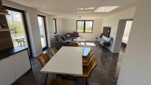 Family house with jacuzzi and sauna, Žiar