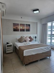 Flat Confortável para Família ou a Trabalho, ao lado dos Ministérios e ESPLANADA, grande, completo, academia e no centro da cidade, em Saint Moritz Brasília Hotel