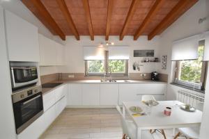CASA PINETA - Giardino, aria condizionata e biciclette