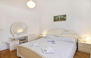 Peaceful stay with bbq and parking