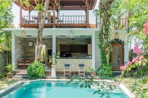 The Laras Villa