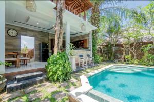 The Laras Villa