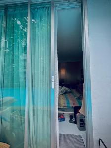 Cozy Poolside Condo Near BTSAmenities
