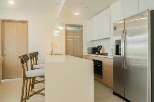 Deluxe 2BR Apartment with Terrace in Morros