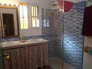 Chalet con encanto, con piscina y cerca de playa