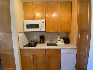 Slopeside 2770A by SummitCove Lodging