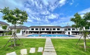 Pattaya 3-Bedroom Townhouse
