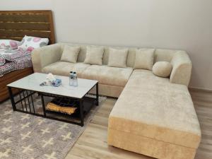 Warm & Elegant Stay